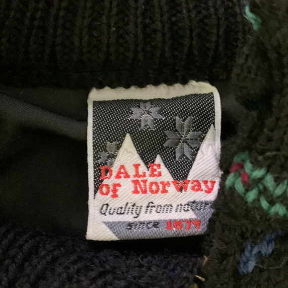 Dale of Norway I Wool Sweater - Picture 3 of 11